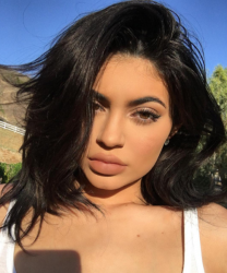 Kylie Jenner Debuted a Major New Haircut on Snapchat